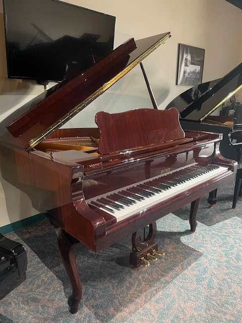 Image - Petrof VI Petite Baby Grand (pre-owned)